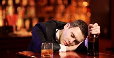 effektiv Weeër fir sech an Alkohol ze halen